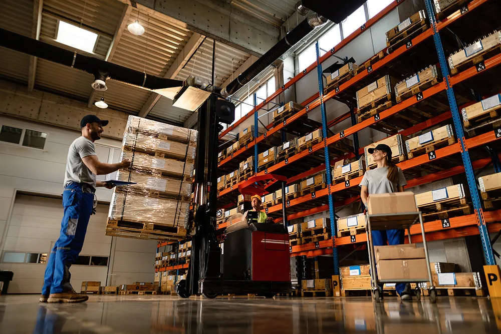 Servicii Logistice și Distribuție